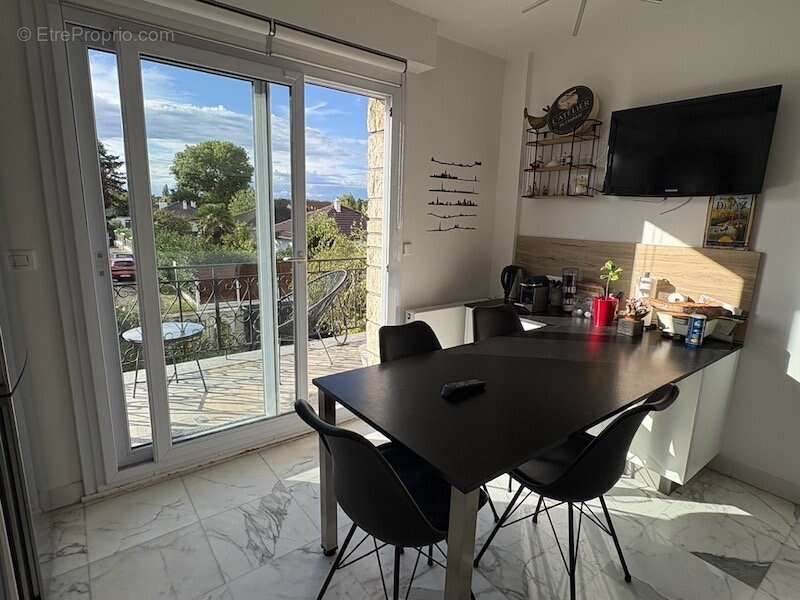 Maison à MAGNY-LES-HAMEAUX