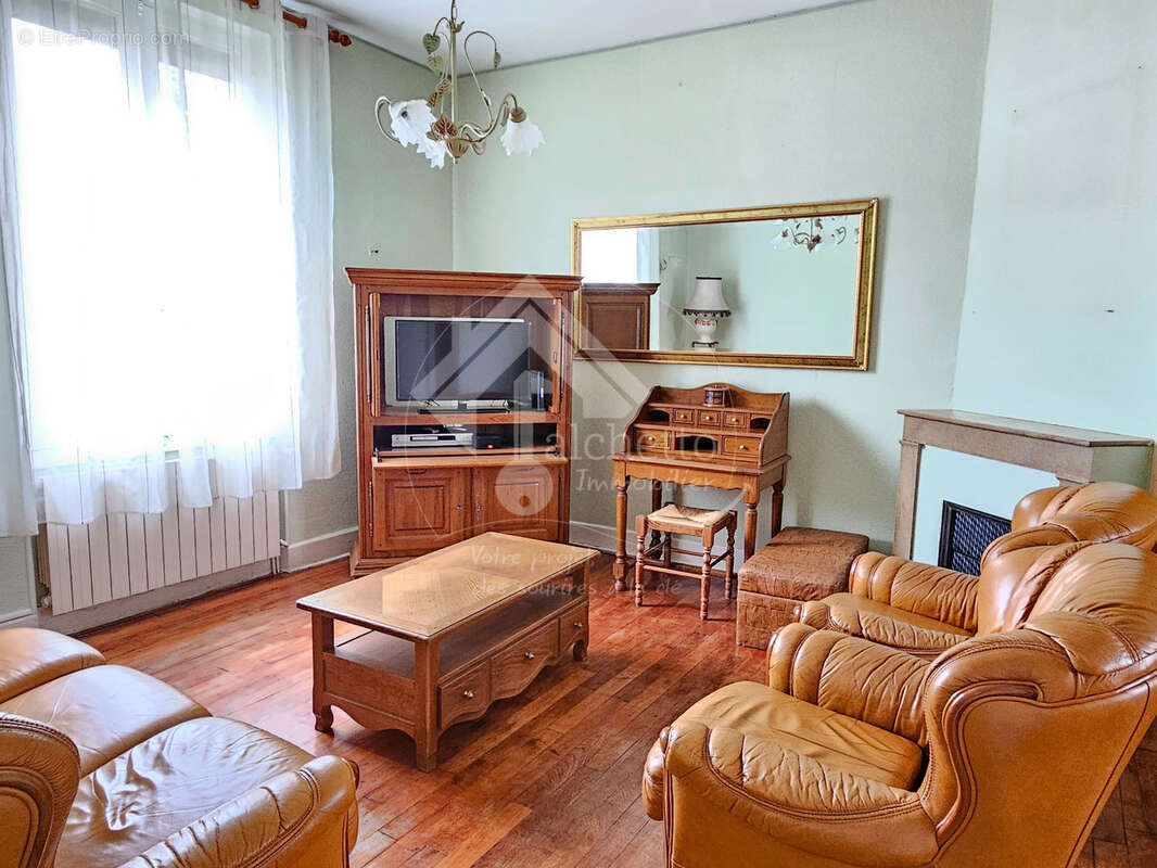 Maison à YZEURE