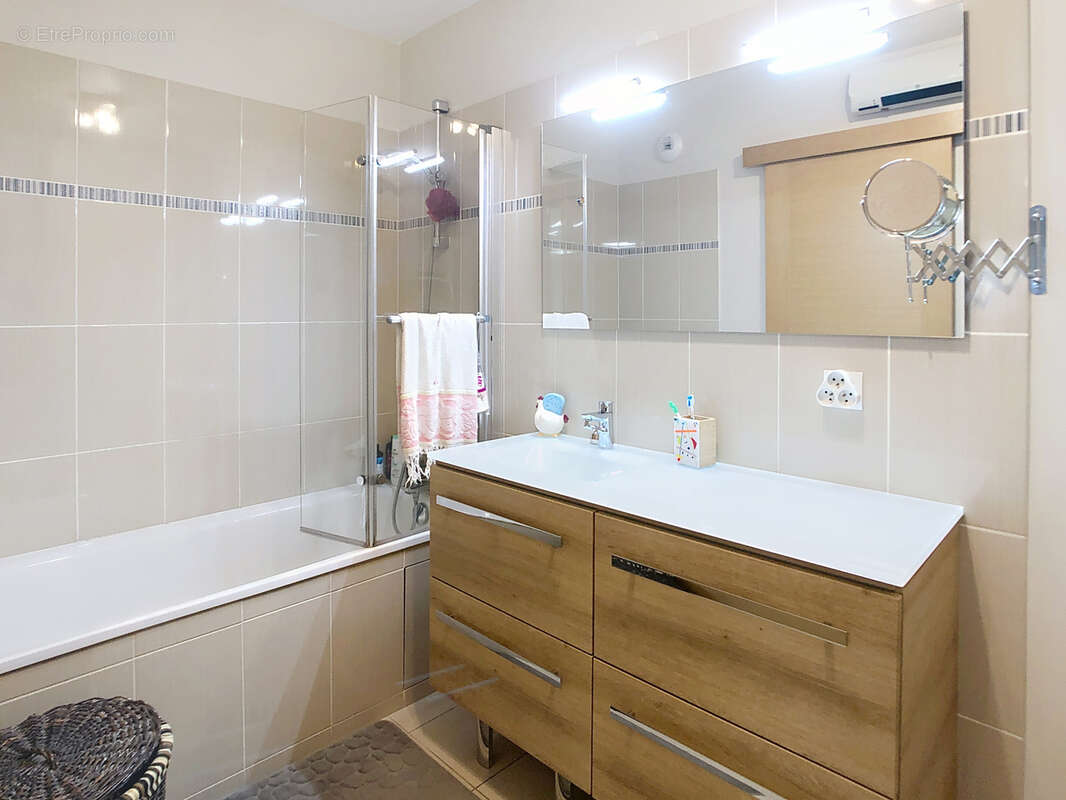 Appartement à NANTERRE