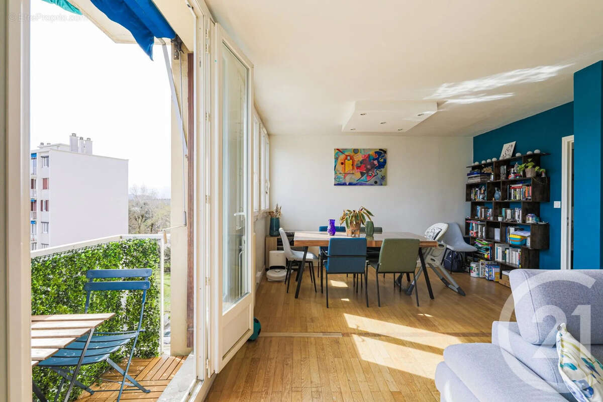 Appartement à MEYLAN