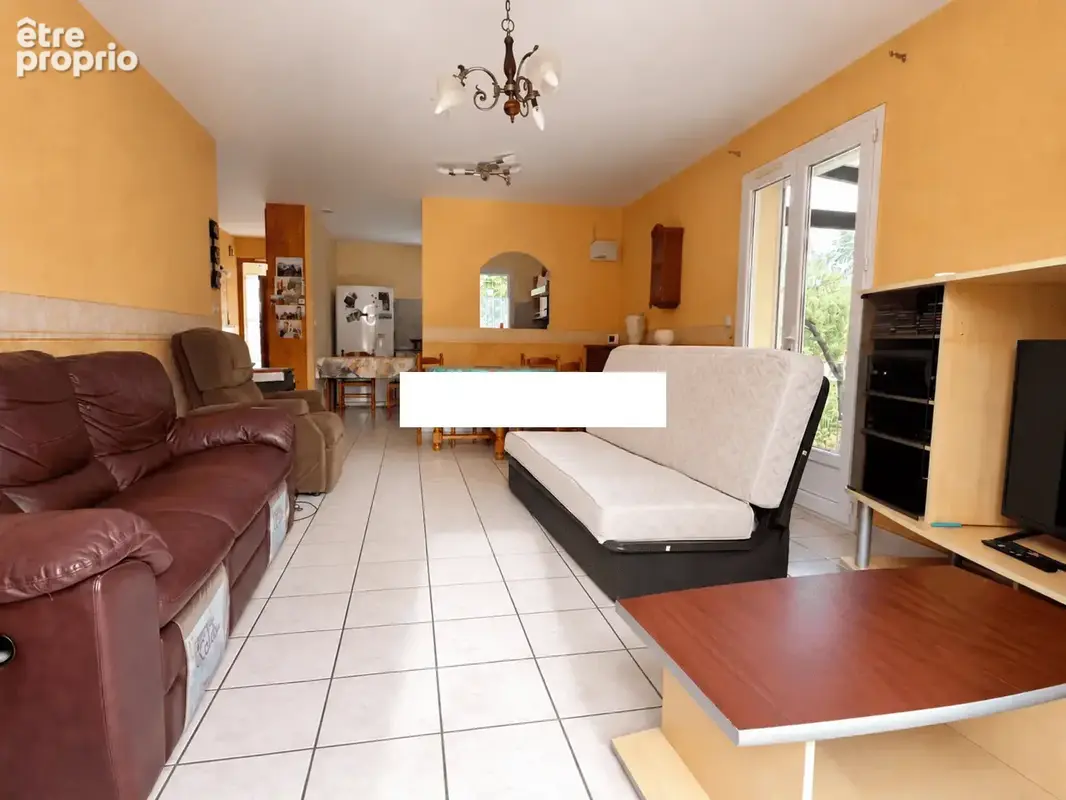 Maison 4 faces de plain-pied avec jardin, véranda et panneaux solaires - photo 8