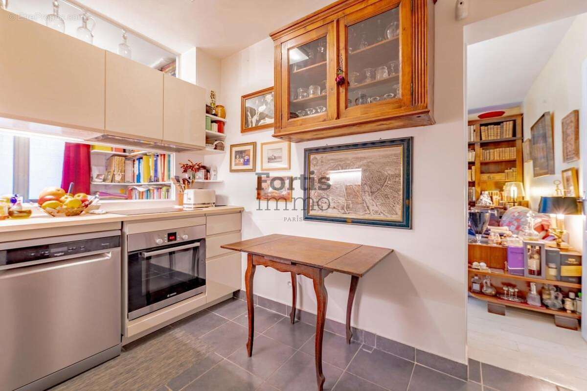 Appartement à PARIS-13E