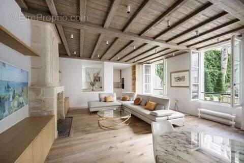 Maison à PARIS-6E