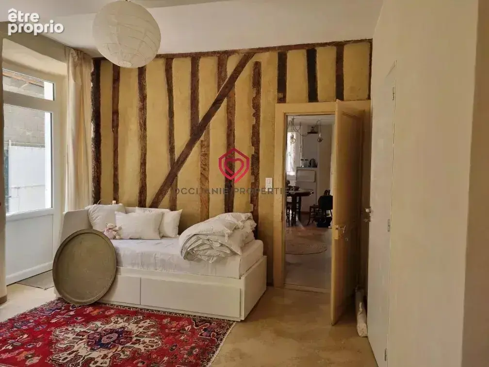 Maison urbaine spacieuse rénovée écologiquement avec dépendance et jardin - photo 6