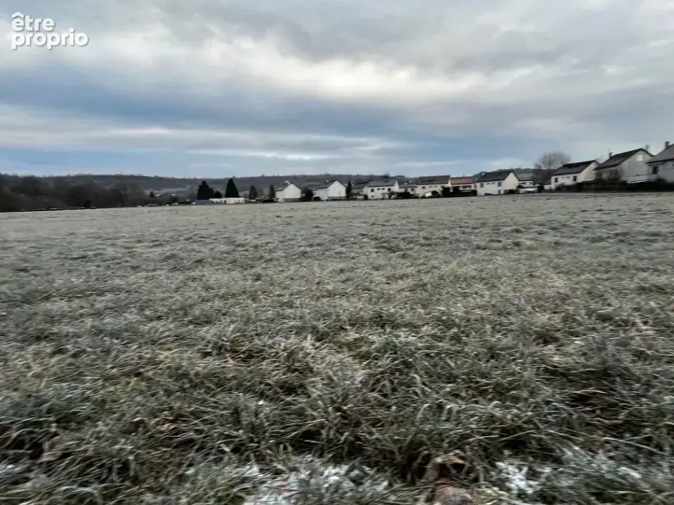 Terrain à JUSSAC