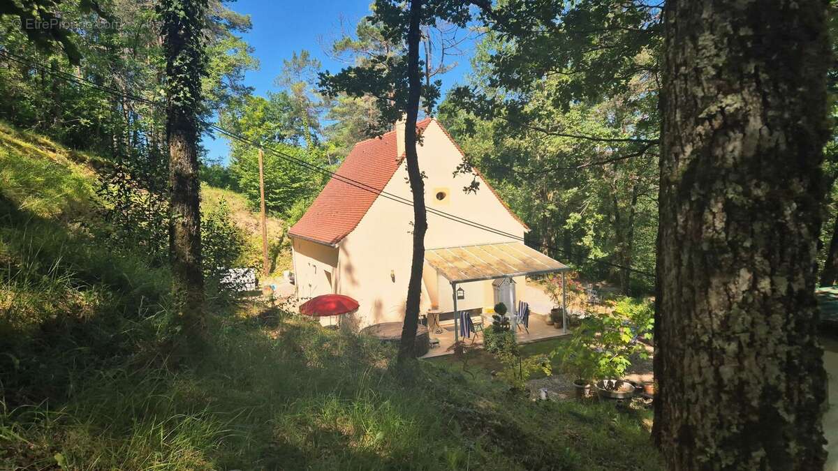 Maison à CAMPAGNE