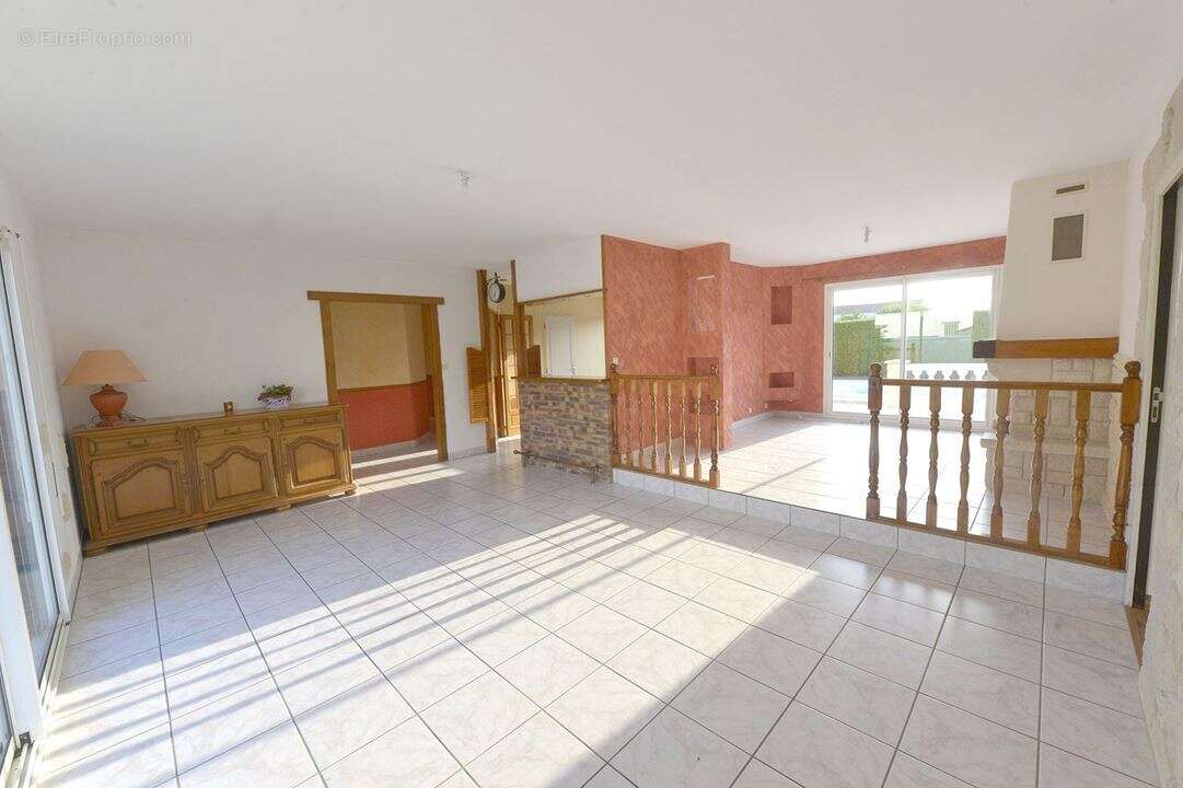 Maison à SAINT-GEORGES-DE-DIDONNE