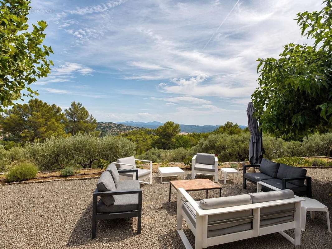 Fayence – Maison en pierre avec vue panoramique, piscine chauffée et oliveraie - photo 8