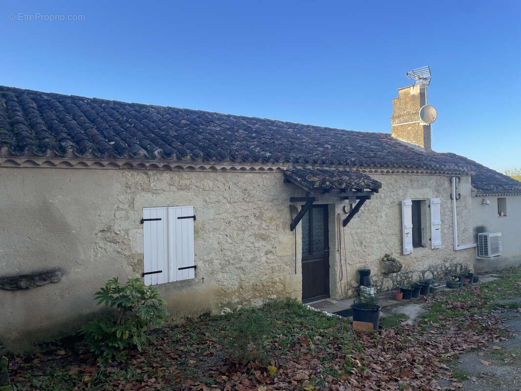 Maison à CASTERA-VERDUZAN