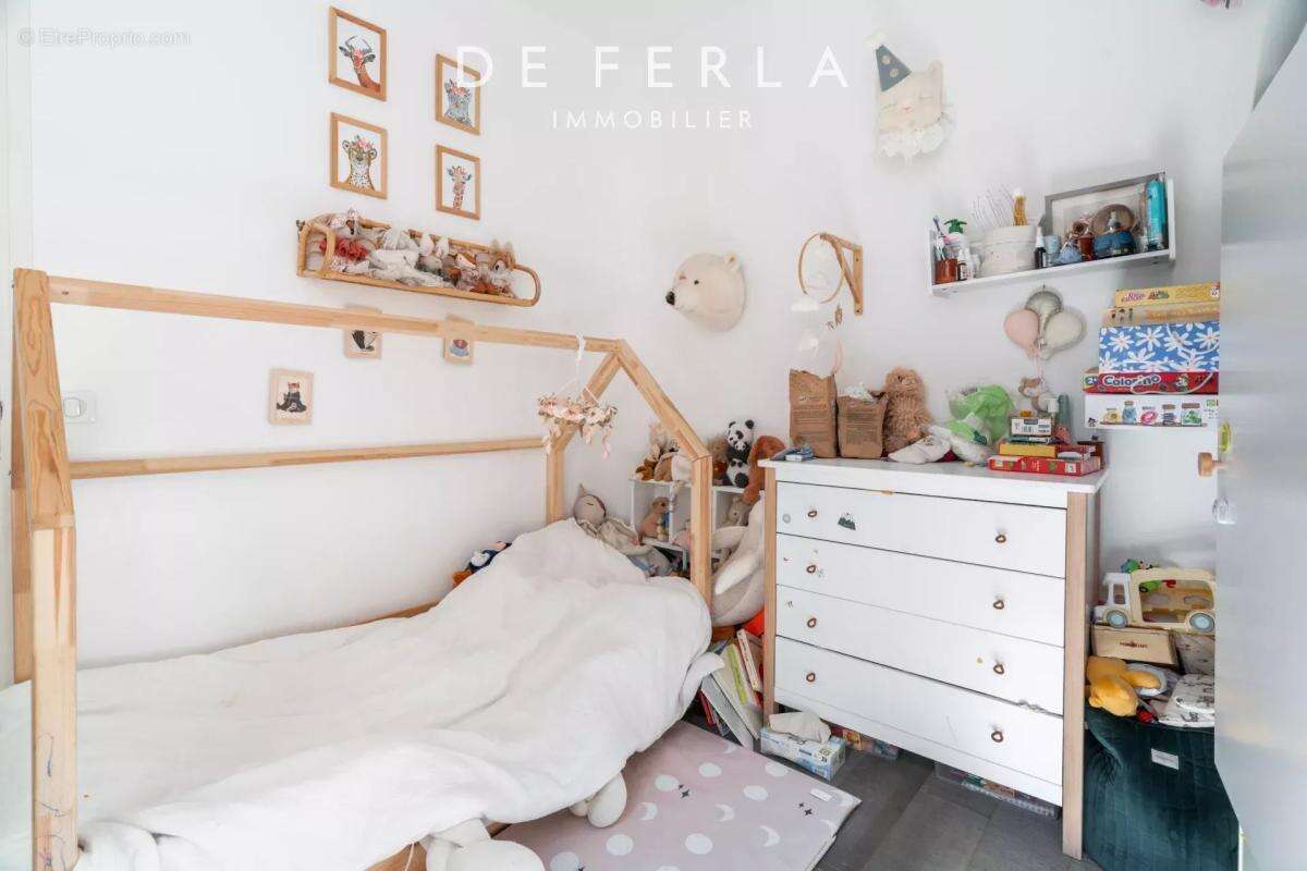 Appartement à PARIS-2E
