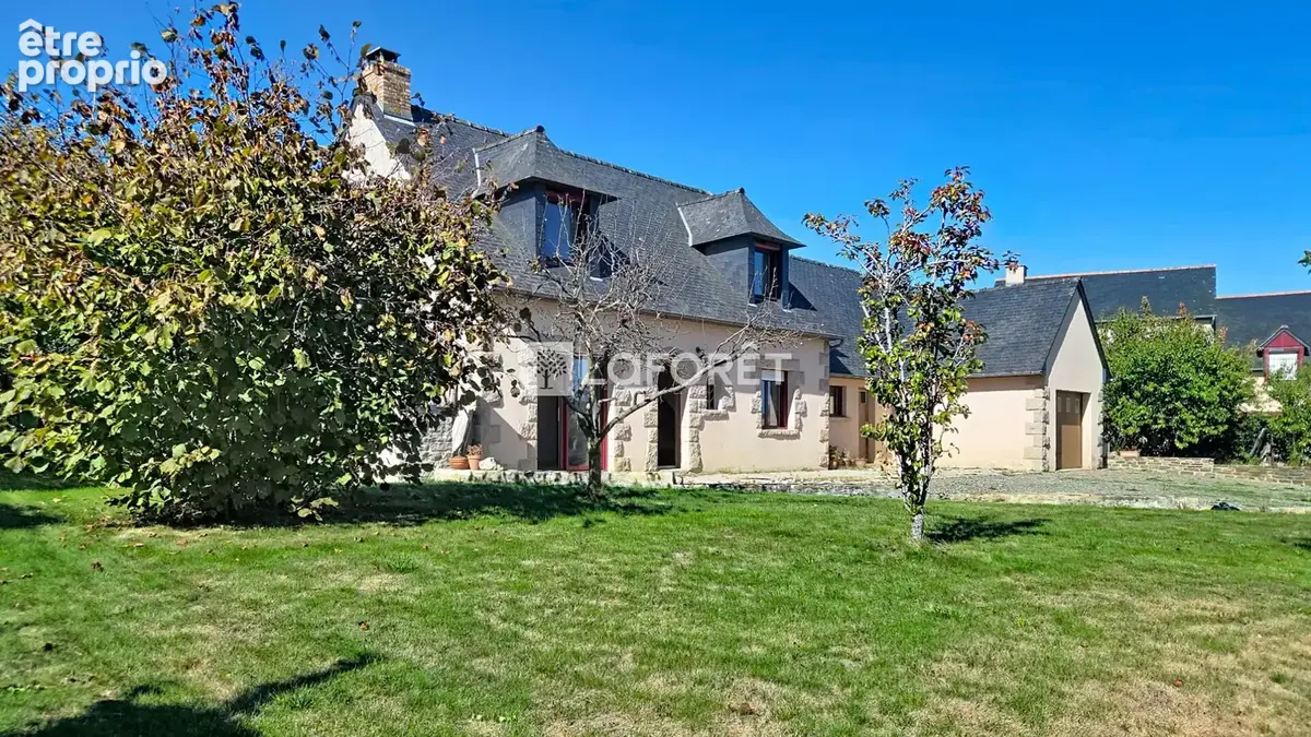 Melesse, belle maison traditionnelle de 8 pièces - photo 1