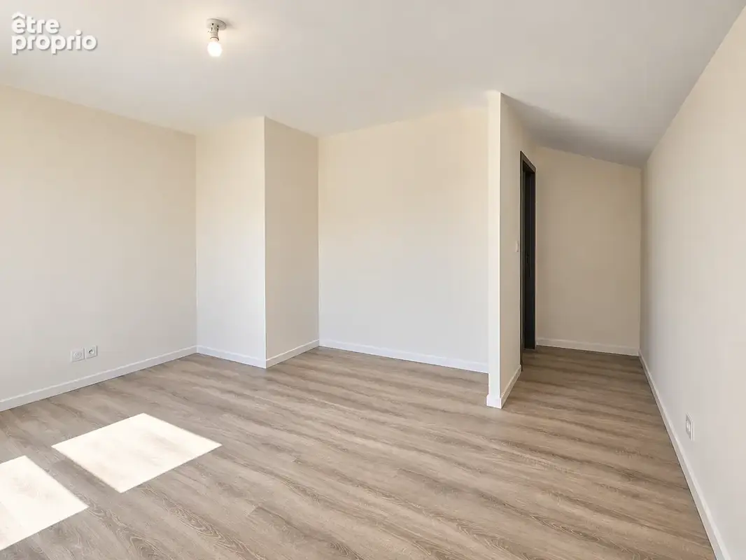 Villa neuve - 114 m2 - 886 m2 de terrain - Tenay - photo 11