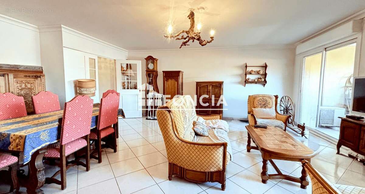 Appartement à SAINT-RAPHAEL