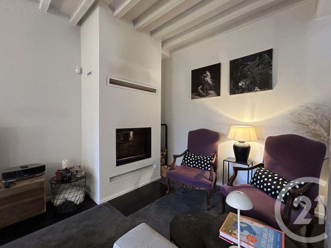 Maison à NESLES