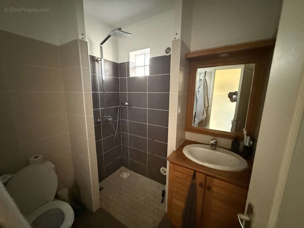 Autre à SAINT-DENIS