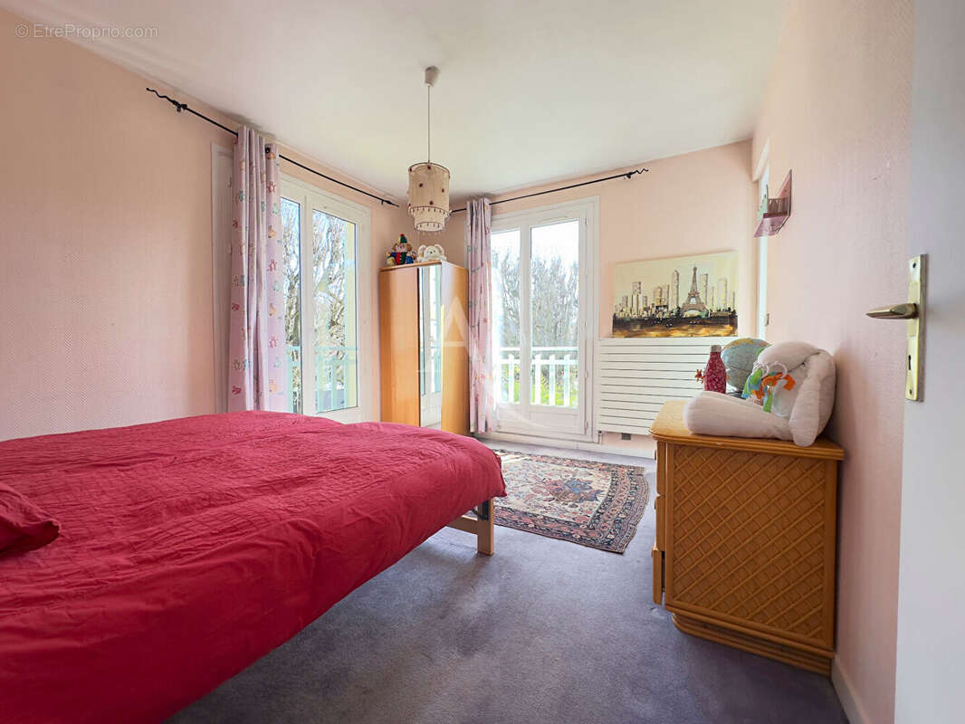 Maison à SAINT-MAUR-DES-FOSSES