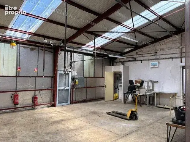 En exclusivite a saillans un batiment commercial ou professionnel - photo 7