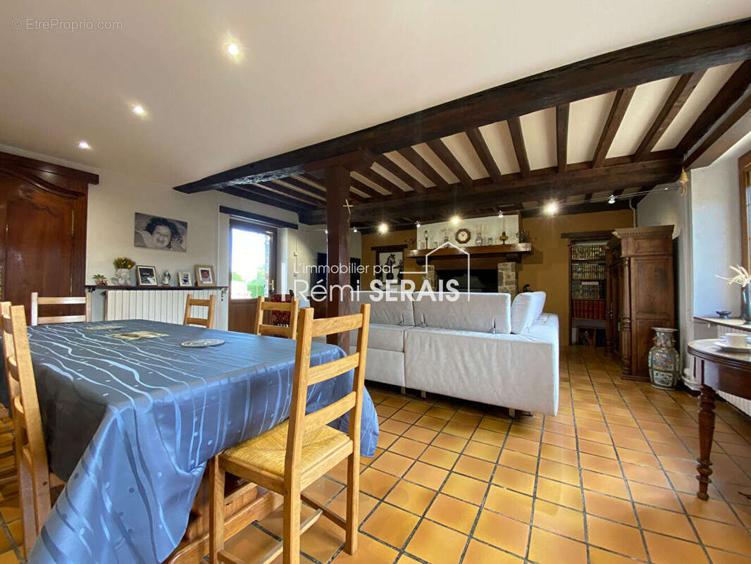 Maison à PUTANGES-PONT-ECREPIN