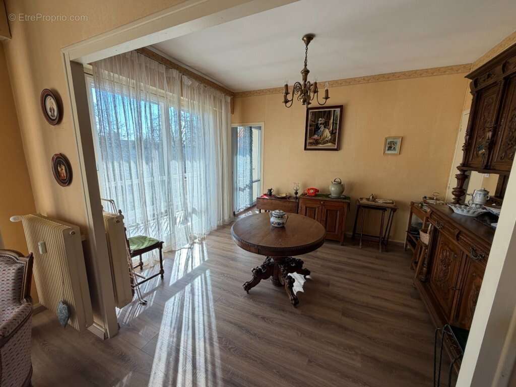 Appartement à LE CREUSOT