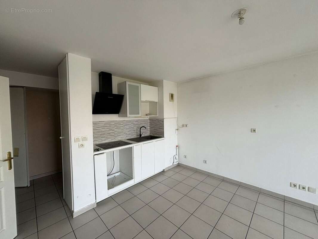 Appartement à MEYZIEU