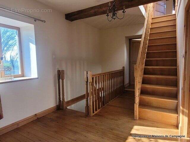 Maison 217 m² à Saint-James  - photo 5
