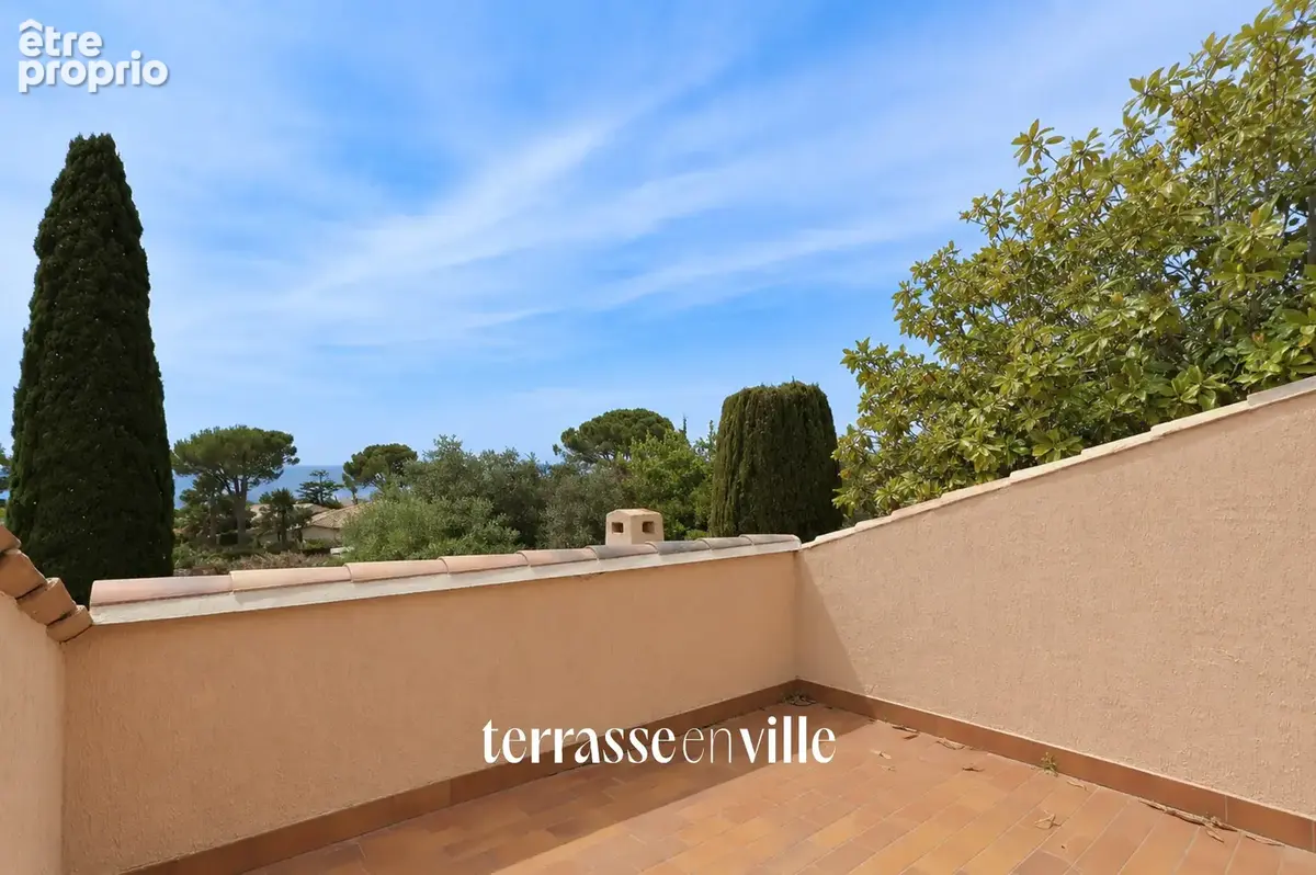 Sanary - plaine du roy - maison familiale t8 - 217m2 - grand sous-sol - garage - 1 700 000€ - photo 11