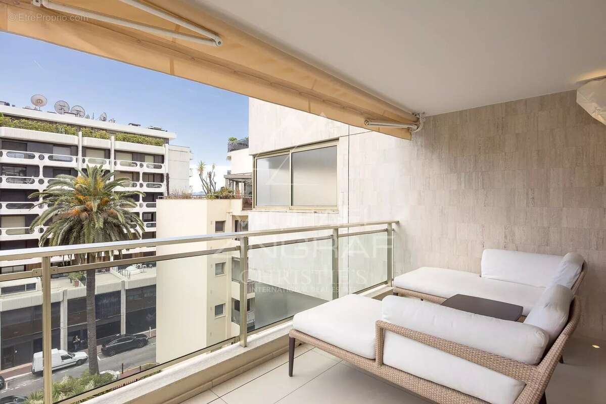 Appartement à CANNES