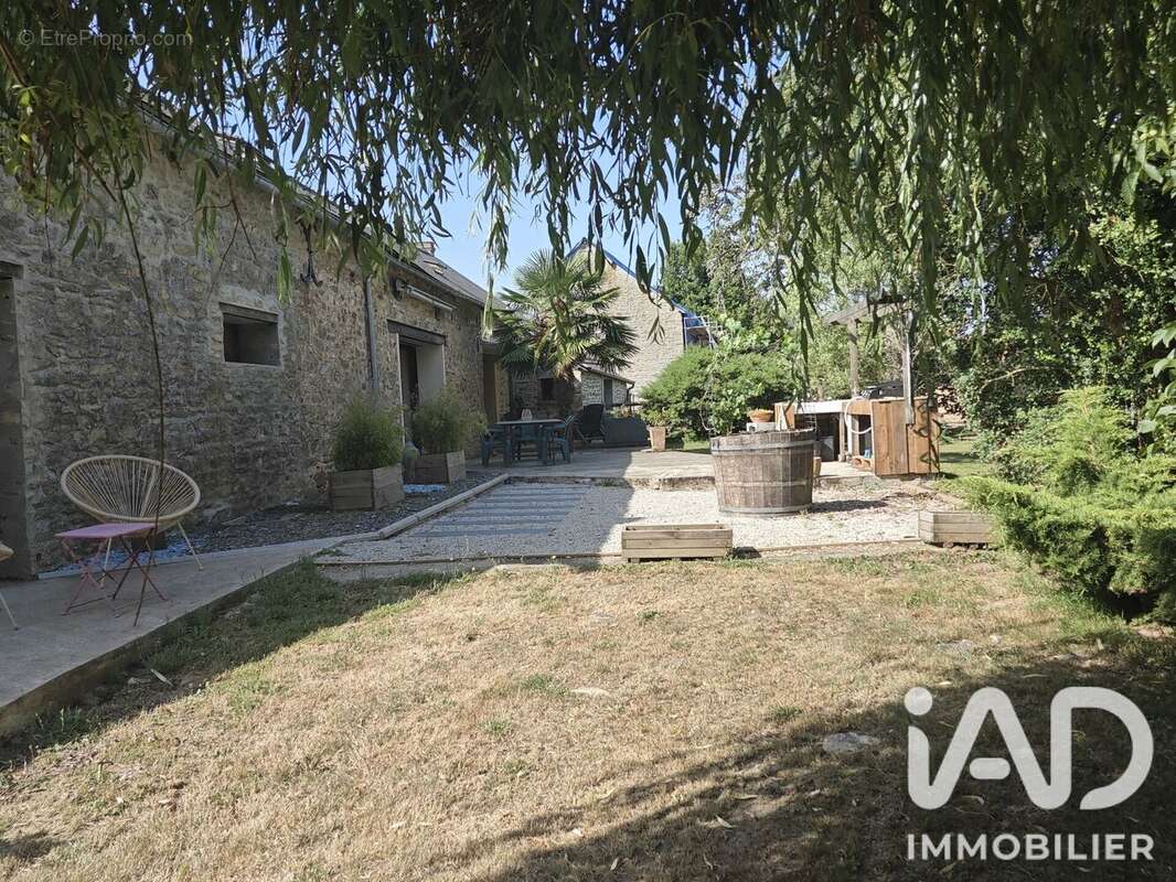 Maison 212 m² à Gesvres  - photo 4