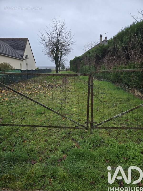 Photo 1 - Terrain à GRON