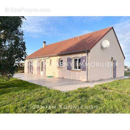Maison à CHAMBEUGLE