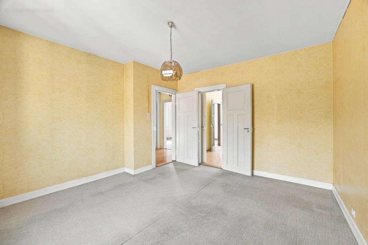 Maison de 6 pièces de 135 m² à Ostwald - photo 9
