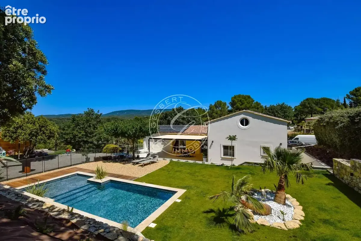 A vendre flayosc - villa  de 225 m2 avec piscine à pieds au village - photo 4