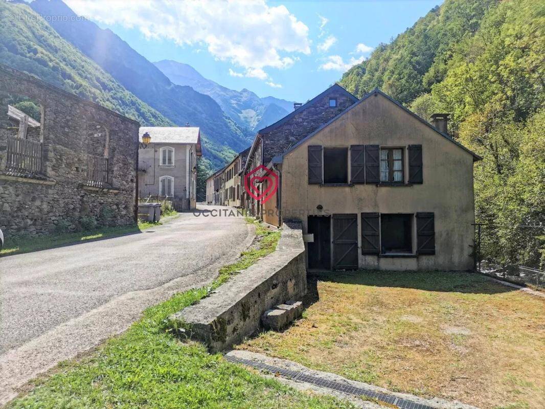Maison à COUFLENS