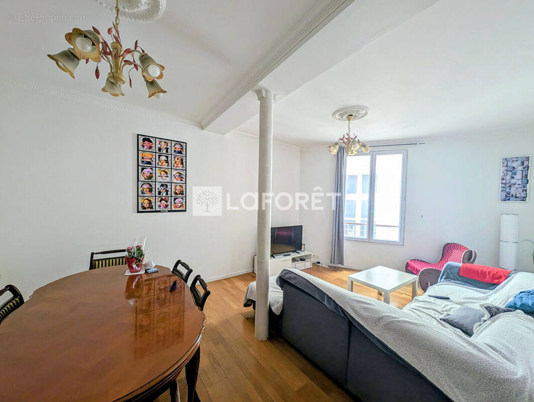 Appartement à PARIS-10E