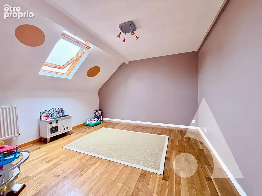 Maison  ancienne de 195 m² 4 chbres avec dépendance et jardin - photo 8