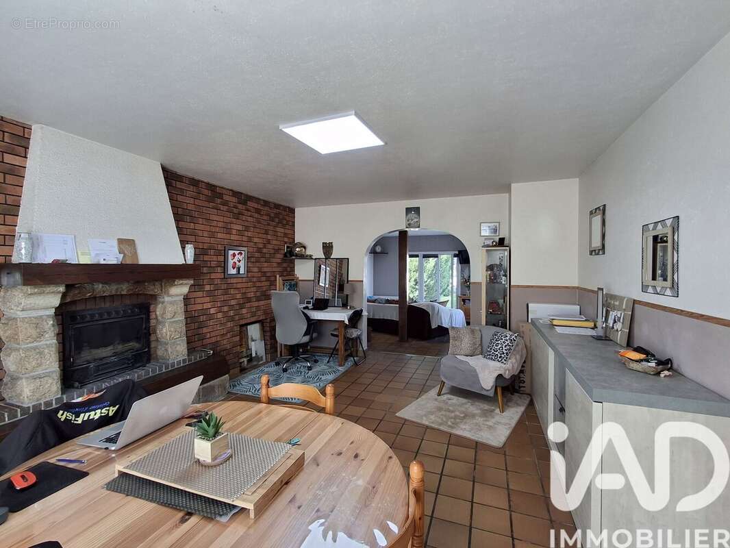 Photo 2 - Maison à LOCMIQUELIC