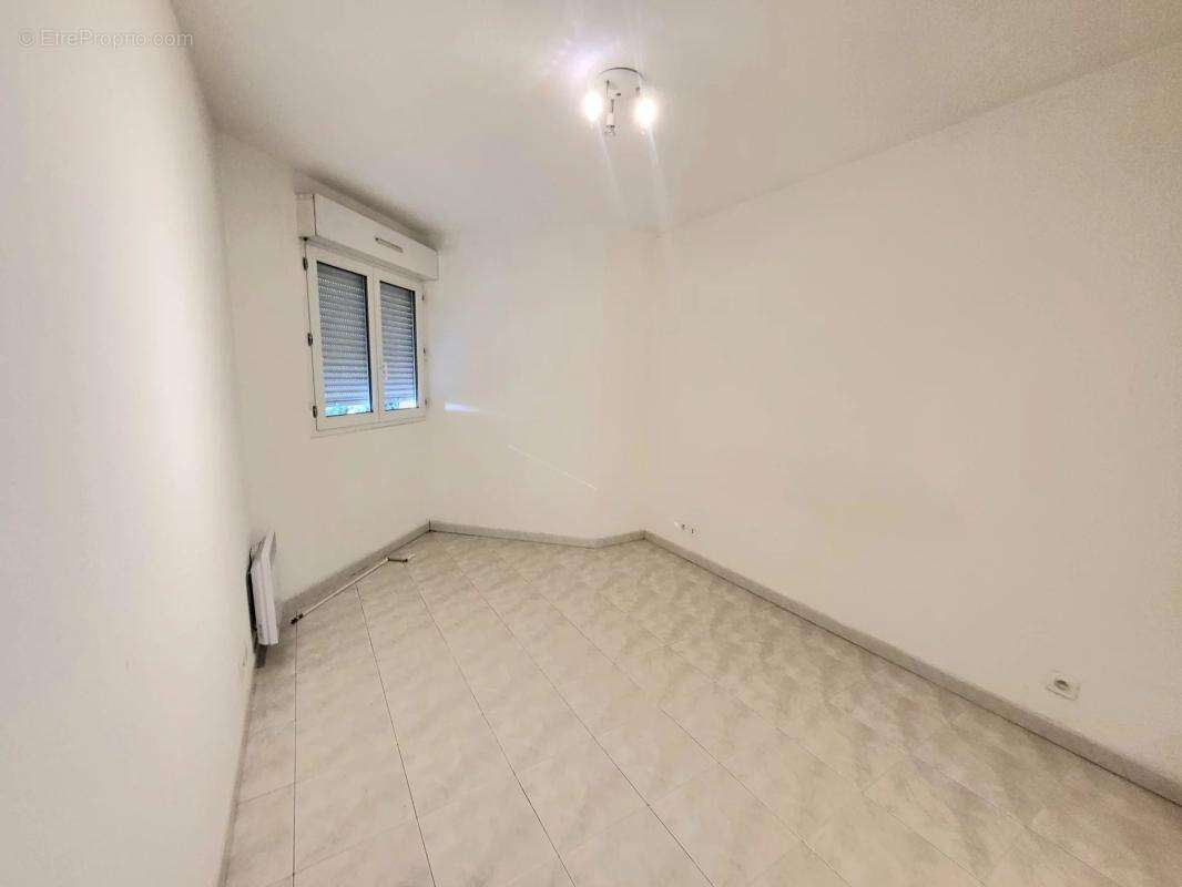 Appartement à MANDELIEU-LA-NAPOULE