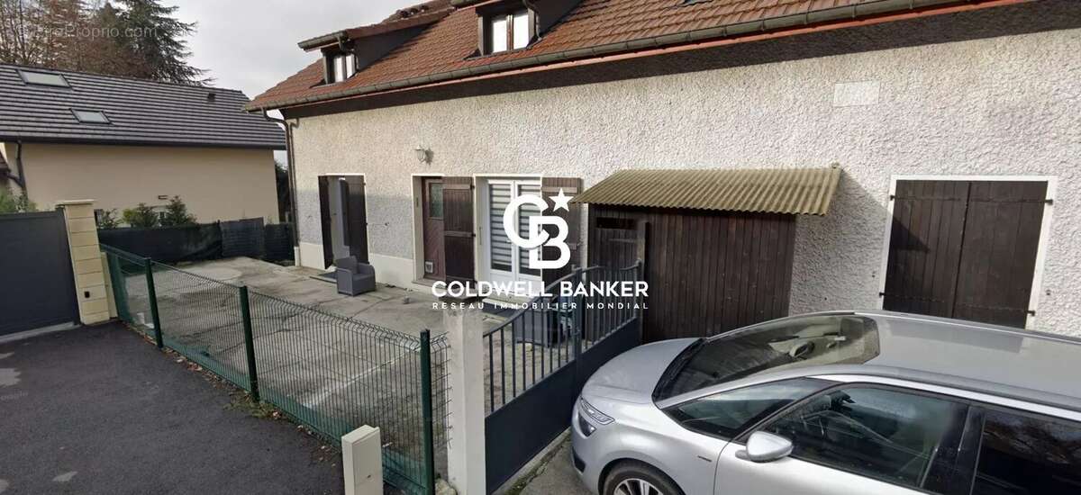 Appartement à SAINT-CERGUES