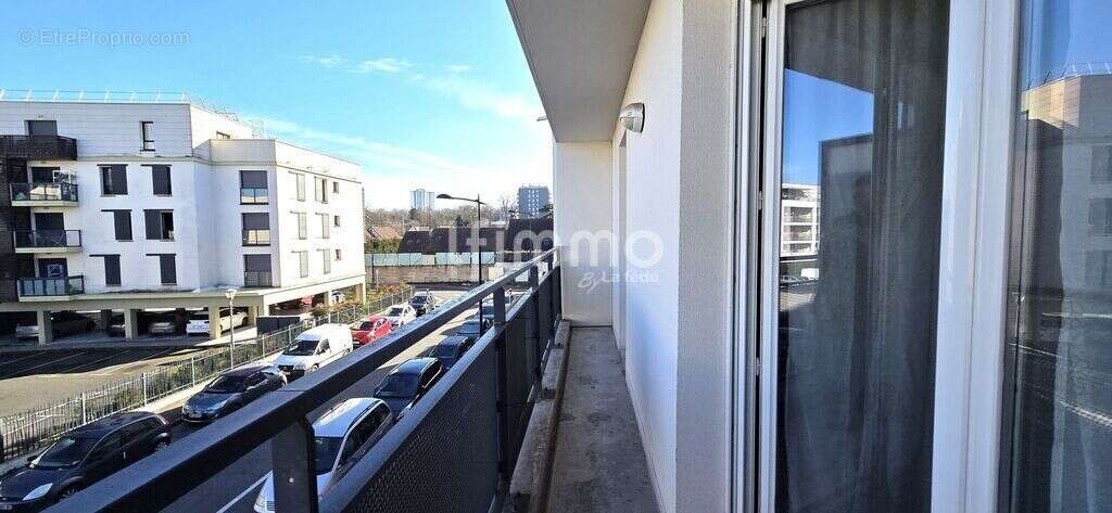 Appartement à DAMMARIE-LES-LYS