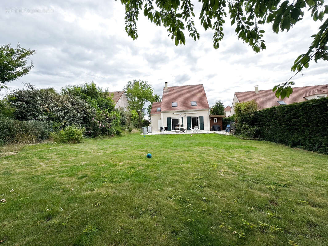 Maison à SAINT-WITZ