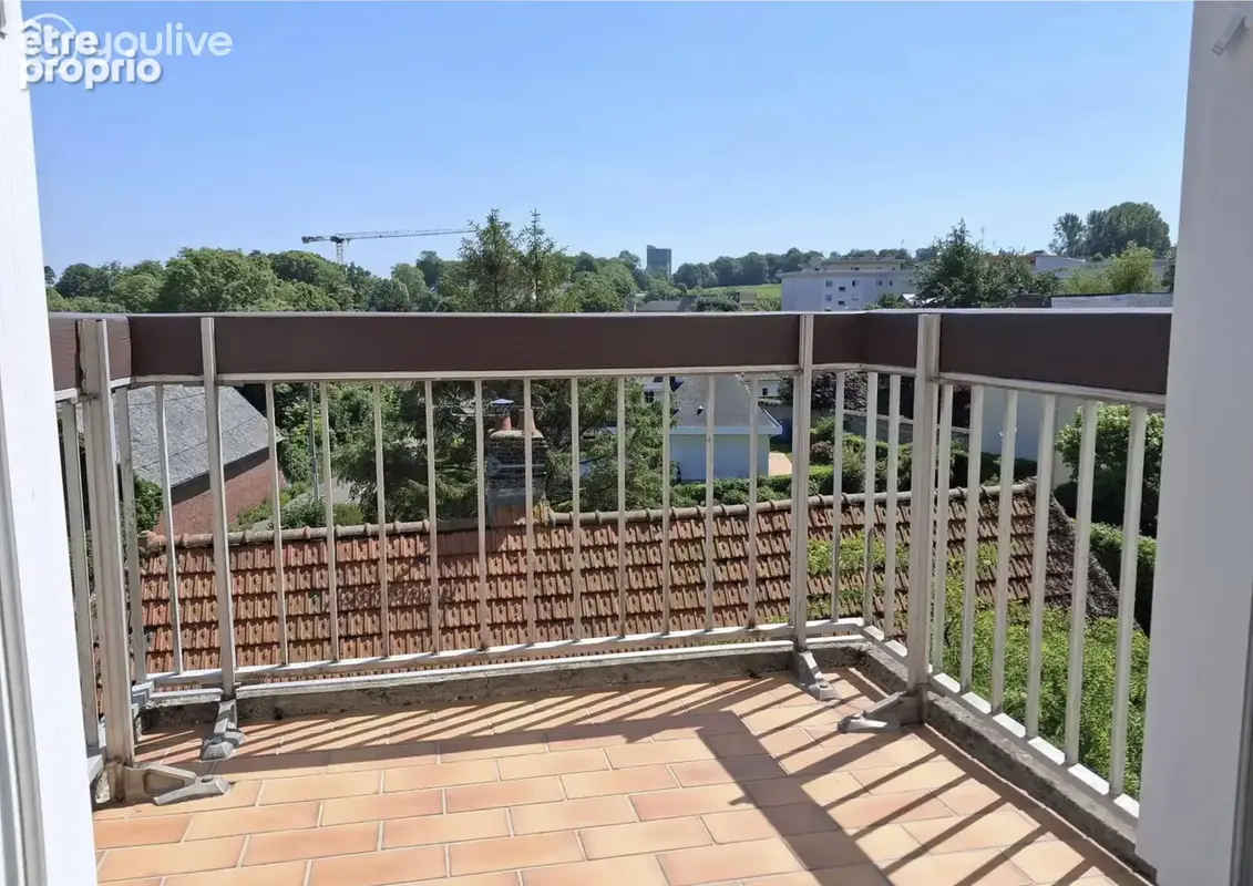 Dieppe Janval – T2 dernier étage avec ascenseur, vue dégagée, balcon sud, 2 parkings + cave - photo 5