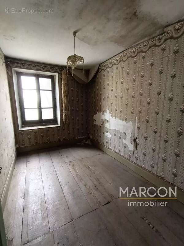 Maison à SAINT-GEORGES-LA-POUGE