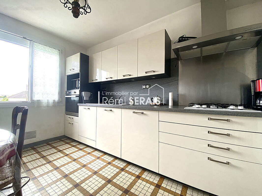 Maison à FRESNAY-SUR-SARTHE