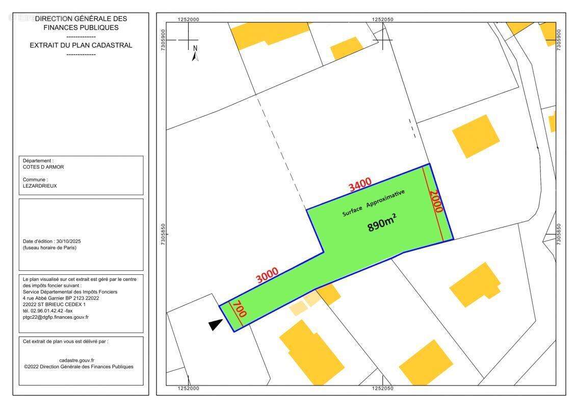 Terrain à LEZARDRIEUX