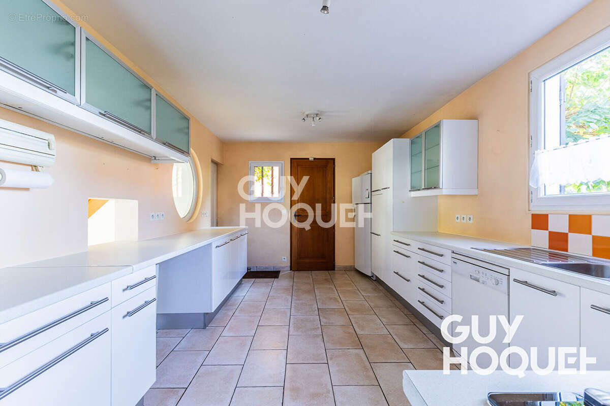 Maison à CHILLY-MAZARIN