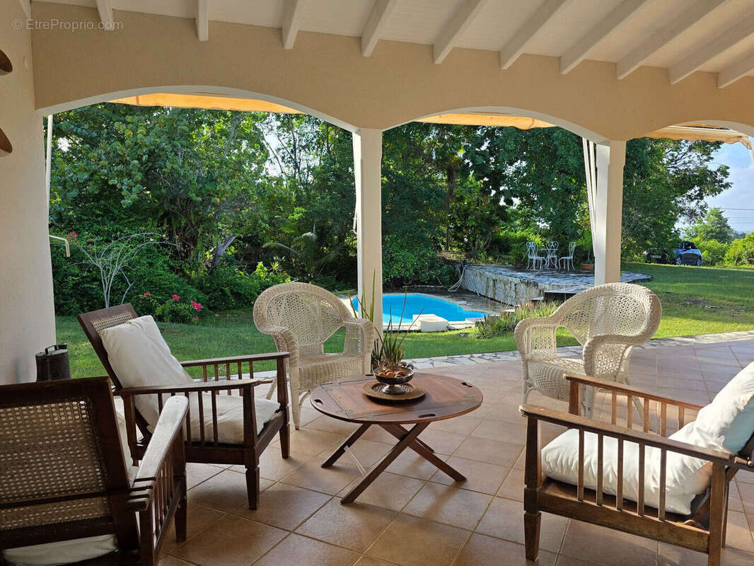 Maison à GRAND-BOURG