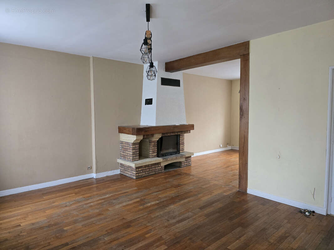 Maison à ROVILLE-DEVANT-BAYON