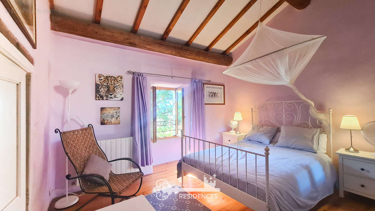 Ancienne magnanerie de caractère avec piscine et studio indépendant sur 6600 m2 de terrain - secteur Lussan - photo 10
