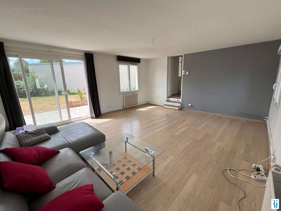 Maison Franqueville Saint Pierre 4 pièce(s) 62.475 m2 - photo 2