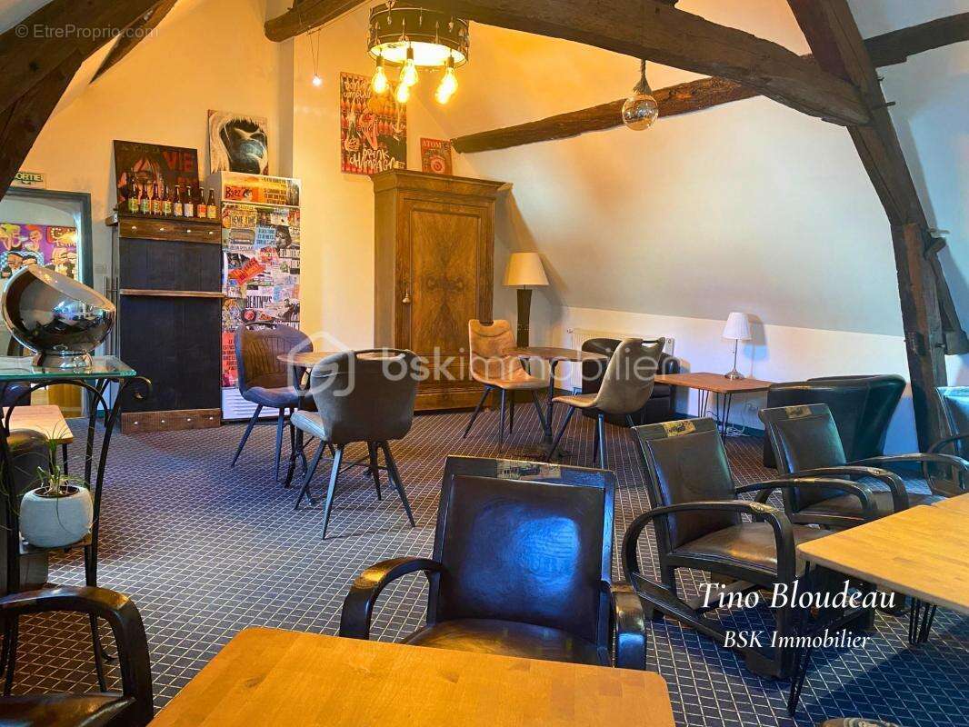 Commerce à CHISSEAUX